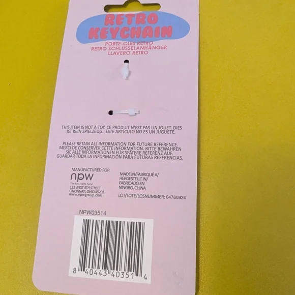 Pink Retro Keychain - Picture 3 of 3